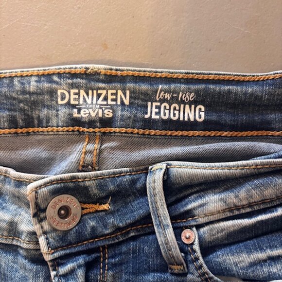 Denizen from Levi's Low Rise Jeggings - Size 9/29 - Picture 9 of 11